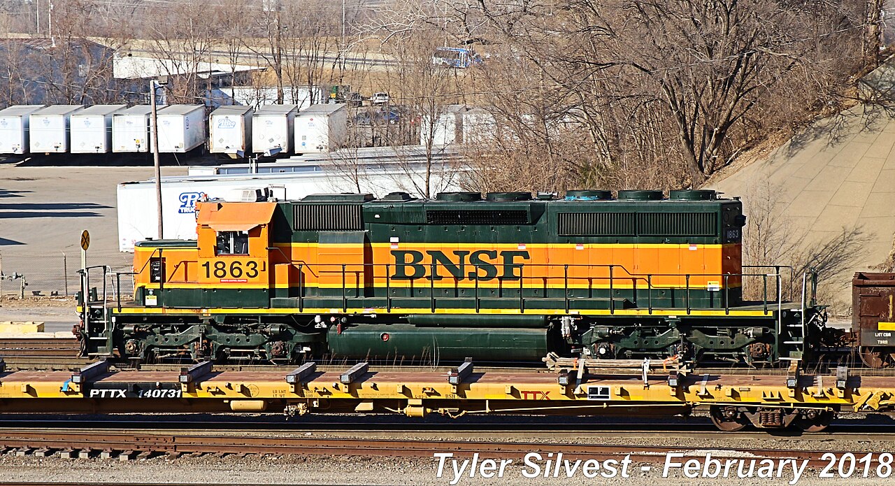 BNSF SD40-2 diesel locomotive.
