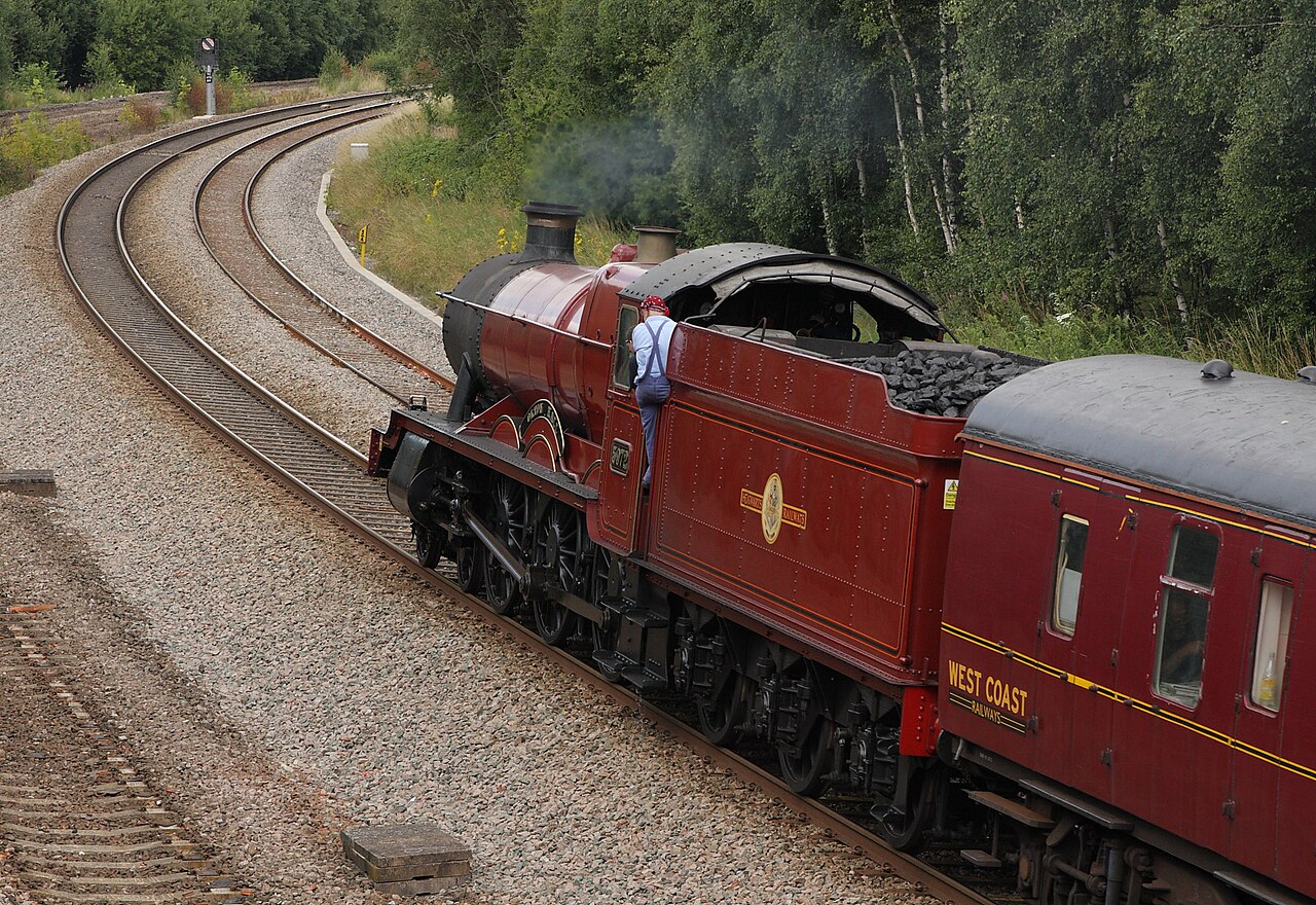 GWR 4900 Class No. 5972 Olton Hall in maroon livery at a platform.