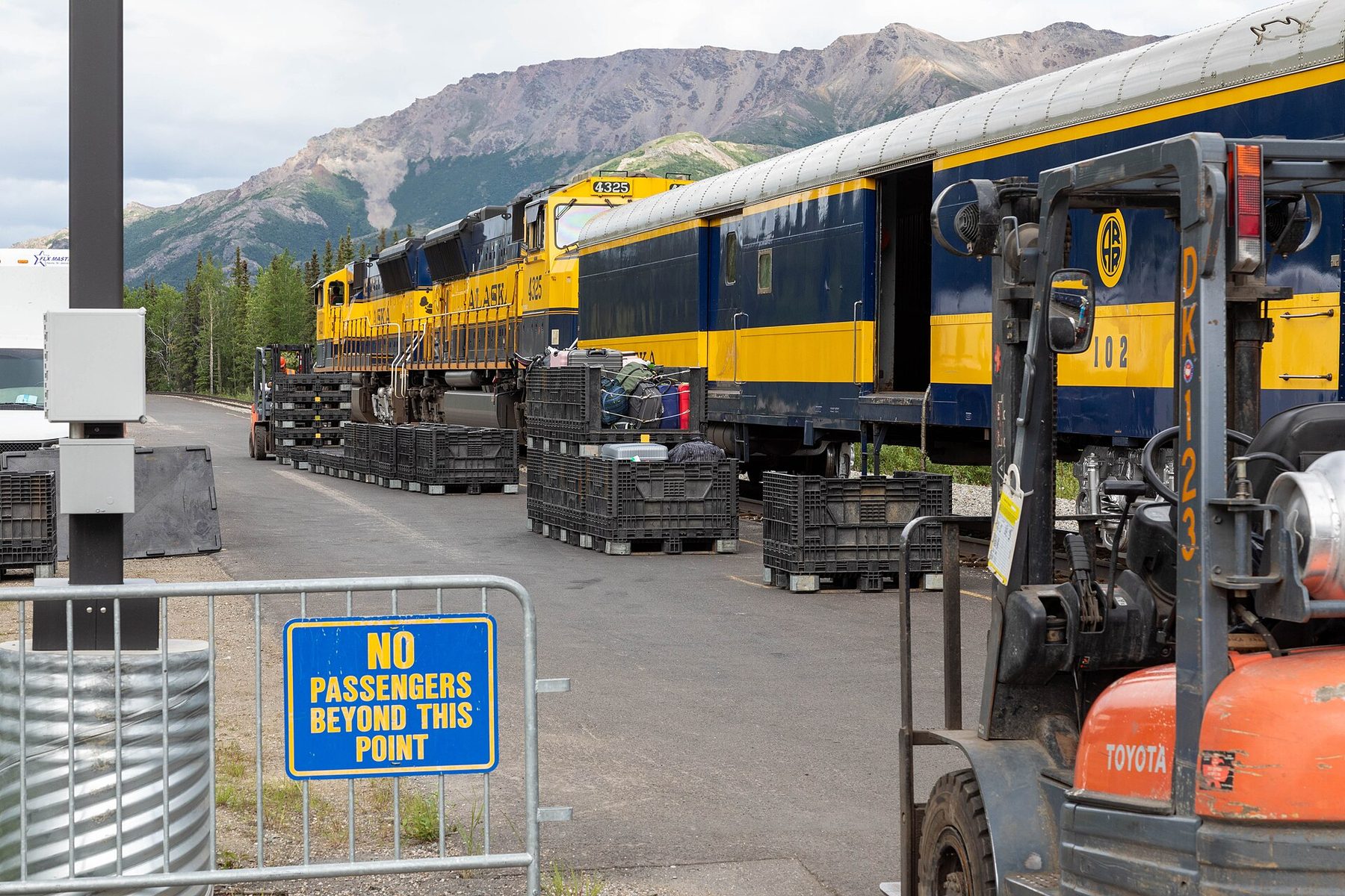 Denali Star (Alaska Railroad) — Alaska