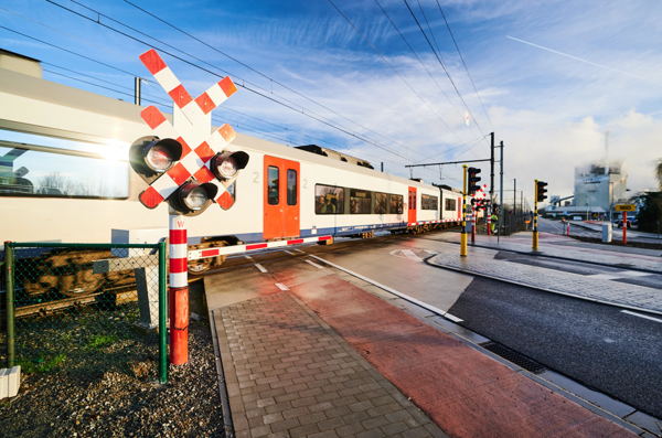 Invitation presse (5/10) : un nouveau programme de sensibilisation à la sécurité ferroviaire destiné aux personnes malvoyantes et aveugles
