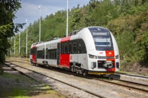 Začalo testování stoprocentního ekologického paliva v motorových vlacích Českých drah