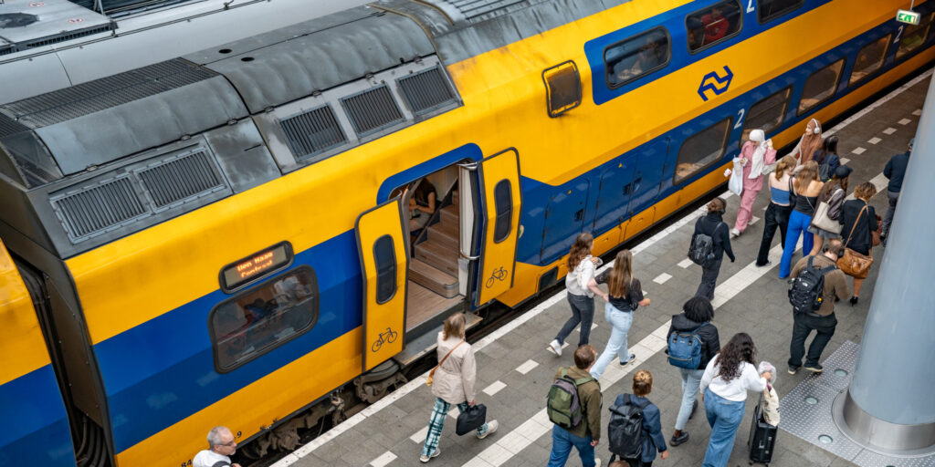 Korting voor reizigers die rustigere trein kiezen in drukke septembermaand